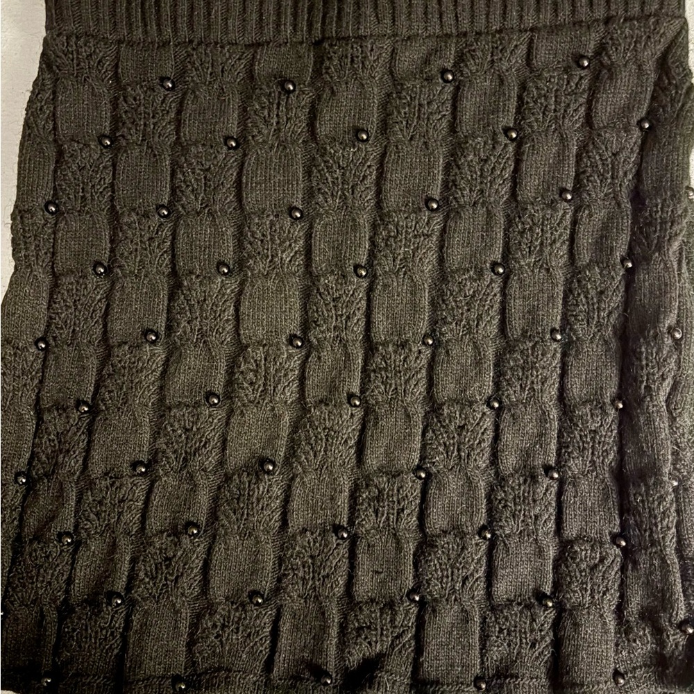 Elegant Black Knit Skirt
